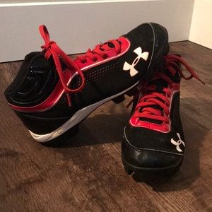 UA Mid baseball cleats 7Y